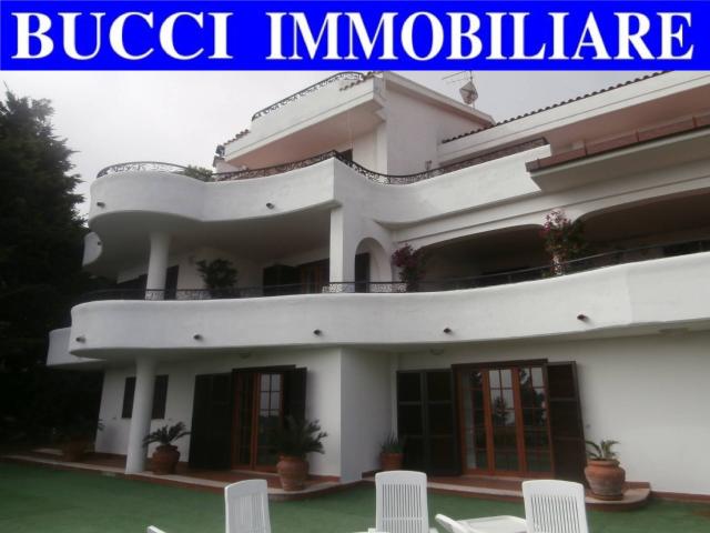 Villa Indipendente in vendita a Montesilvano, Abruzzo