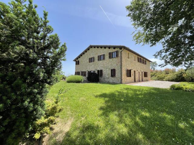 Casa in vendita a Marche, Fermo