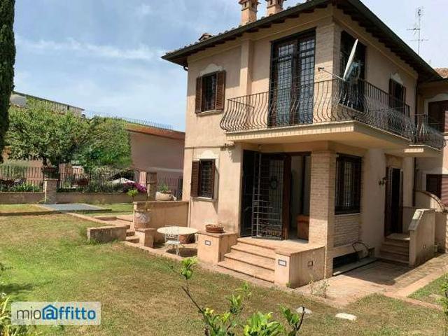 Villa Indipendente in affitto a Municipio Roma XV, Roma Capitale