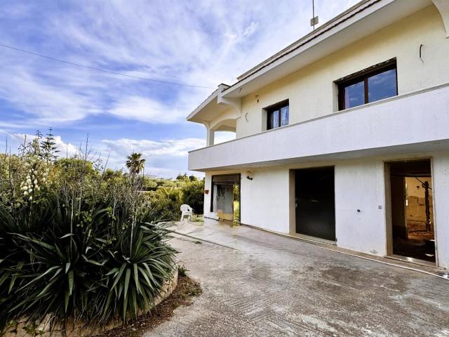 Casa in vendita a Puglia, Brindisi