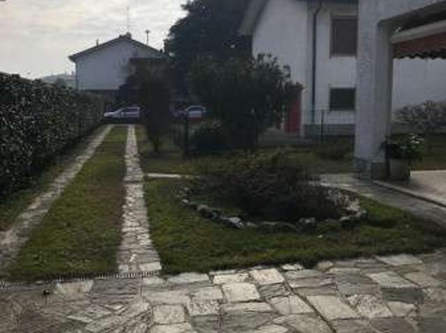 Villa Indipendente in affitto a Paullo, Lombardia