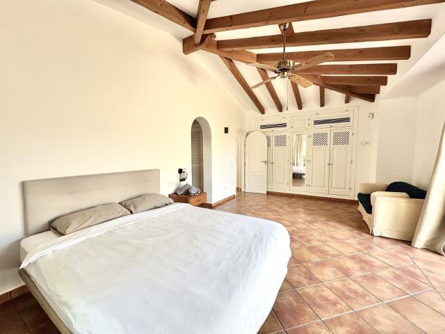 Casa en alquiler en Marbella, Elviria