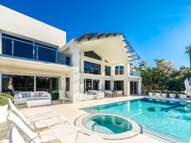Villa en alquiler en Marbella, La Alzambra