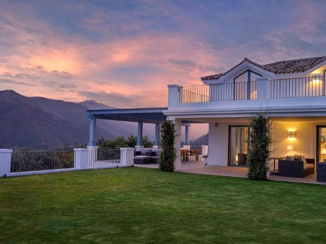 Chalet en venta en La Alquería-El Paraíso, Costa del Sol Occidental