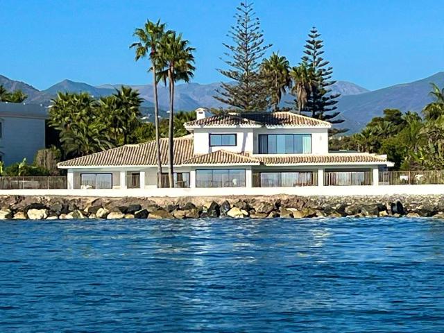 Villa en alquiler en Marbella, Miraflores