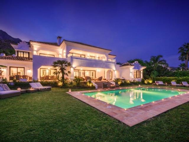 Villa en alquiler en Marbella, La Carolina