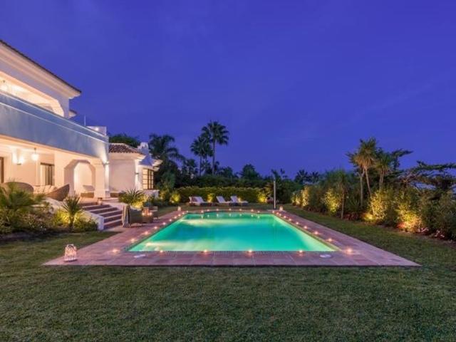 Chalet en alquiler en La Carolina, Costa del Sol Occidental