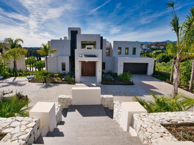 Chalet en venta en La Alquería-El Paraíso, Costa del Sol Occidental
