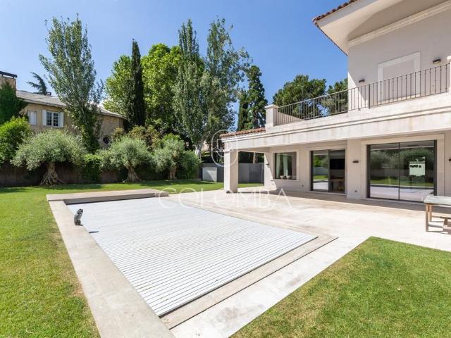 Chalet en venta en Ciudad Lineal, Madrid