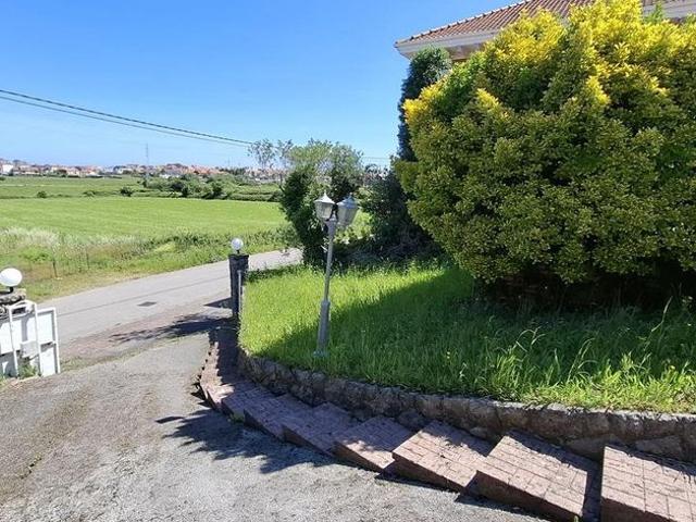 Chalet en venta en Sancibrián, Santa Cruz De Bezana