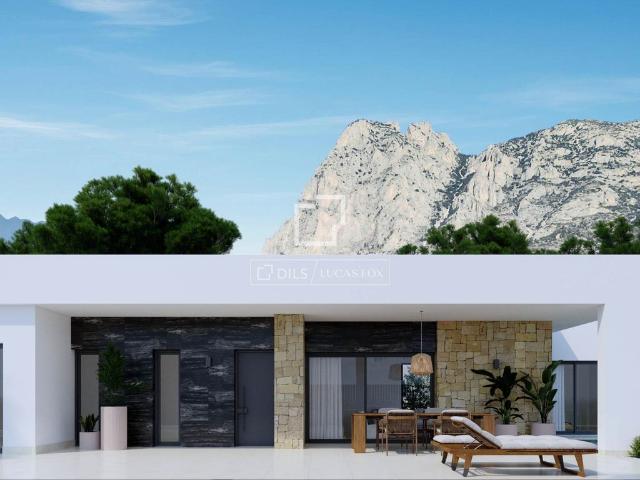 Chalet en venta en la Marina Baixa, Valencia