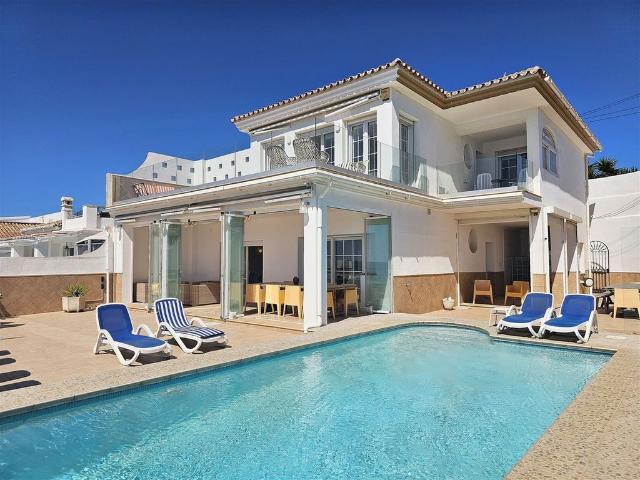 Chalet en venta en Puerto de la Torre, Málaga-Costa del Sol