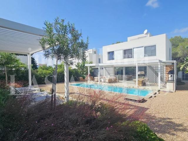 Chalet en venta en Santa Eulalia Del Río, Baleares