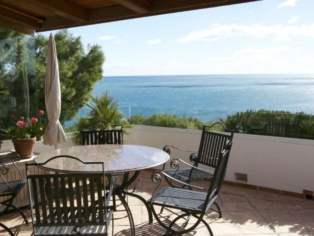 Chalet en venta en la Marina Baixa, Valencia