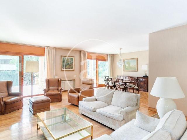 Villa en venta en Esplugues De Llobregat, Sant Pere Màrtir
