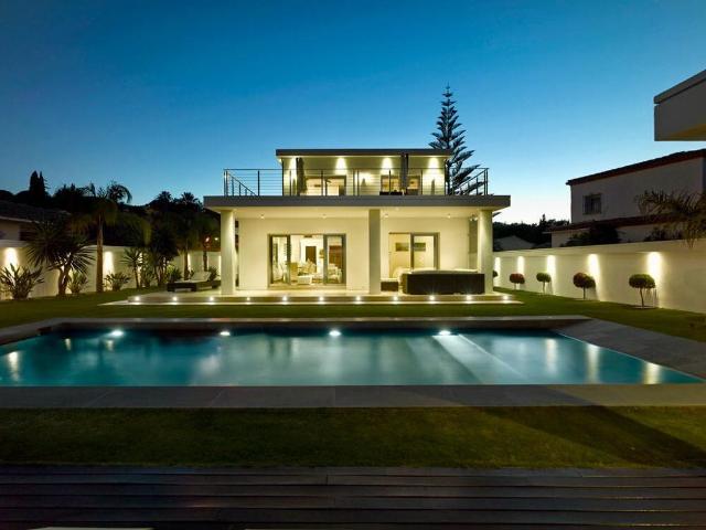 Chalet en venta en Nueva Andalucía, Costa del Sol Occidental