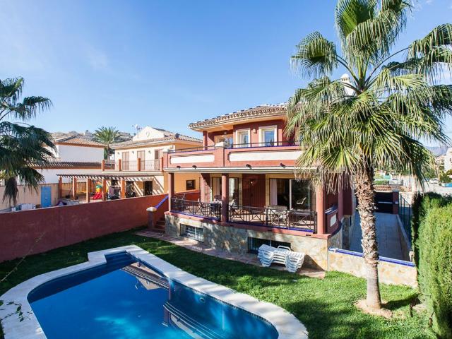 Villa en venta en Fuengirola