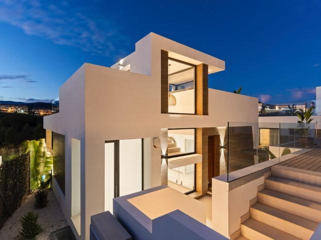 Chalet en venta en Resinera-Voladilla, Costa del Sol Occidental