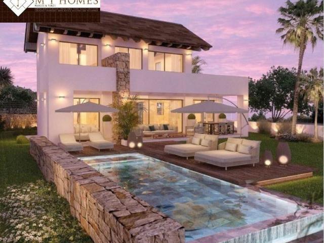 Chalet en venta en Los Olivos II, Mijas