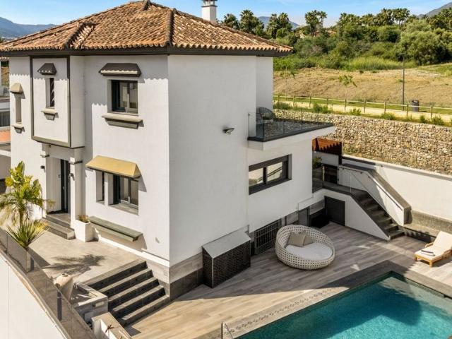 Chalet en alquiler en Nueva Andalucía, Costa del Sol Occidental