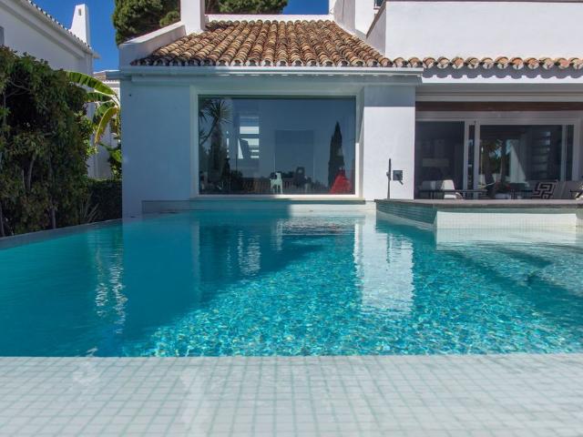 Chalet en venta en Nueva Andalucía, Costa del Sol Occidental