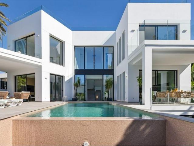 Chalet en venta en Yunclillos, Castilla-La Mancha