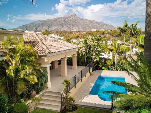 Chalet en venta en Nueva Andalucía, Costa del Sol Occidental