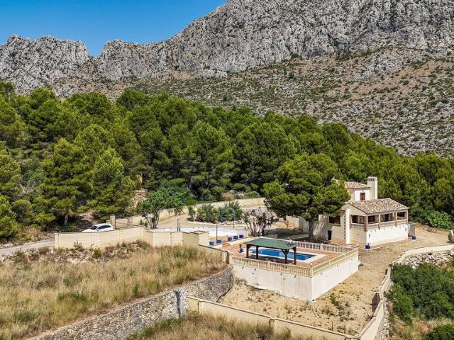 Villa en venta en Dénia, Barri les Roques