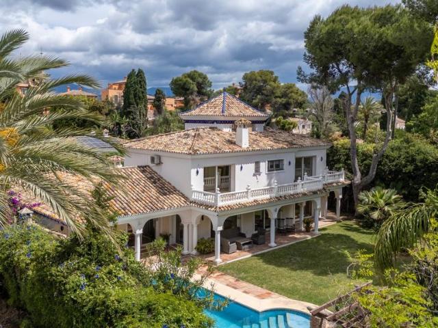 Chalet en venta en Barriada Islas Canarias, Costa del Sol Occidental