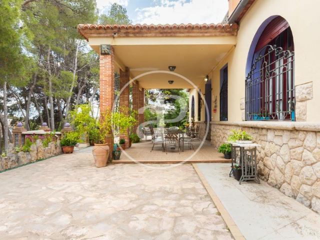 Chalet en venta en La Hoya de Buñol, Valencia