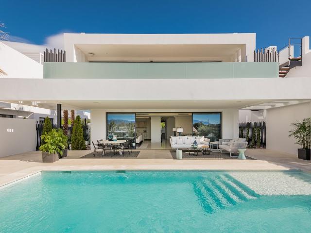 Chalet en venta en El Vicario, Costa del Sol Occidental