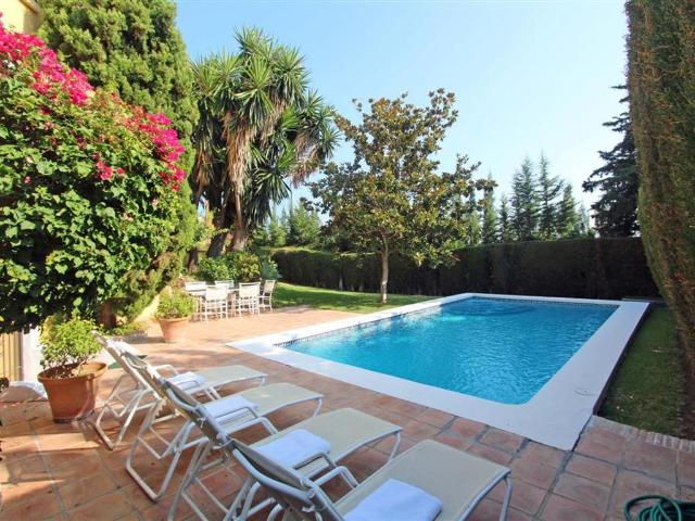 Villa en alquiler en Marbella, Miraflores