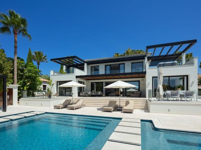 Chalet en venta en Rio Real, Costa del Sol Occidental
