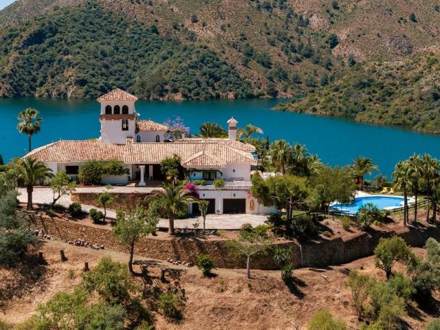 Chalet en venta en Istán, Málaga