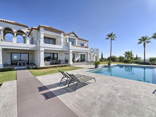 Chalet en venta en La Alquería-El Paraíso, Costa del Sol Occidental