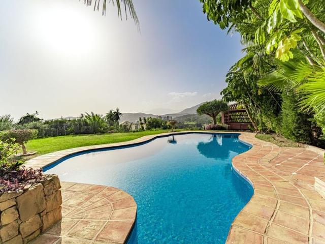 Villa en venta en Benahavís