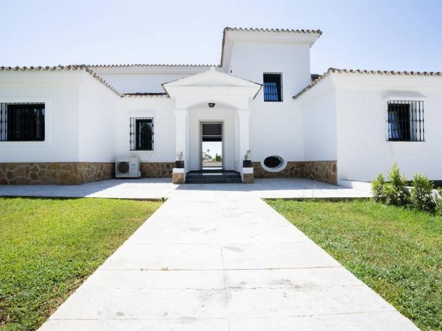 Chalet en alquiler en Nueva Andalucía, Costa del Sol Occidental