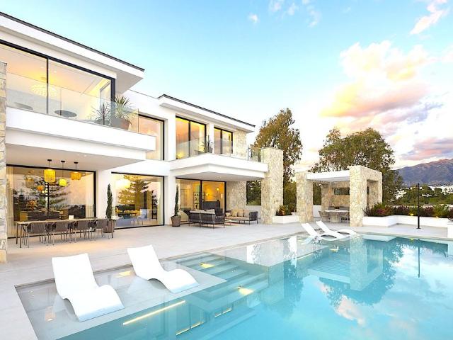 Chalet en venta en Artola, Costa del Sol Occidental