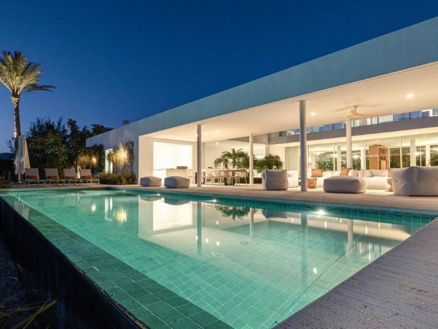 Chalet en alquiler en Casares, Málaga