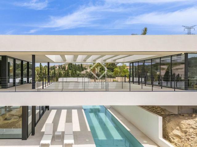 Villa en venta en Alicante