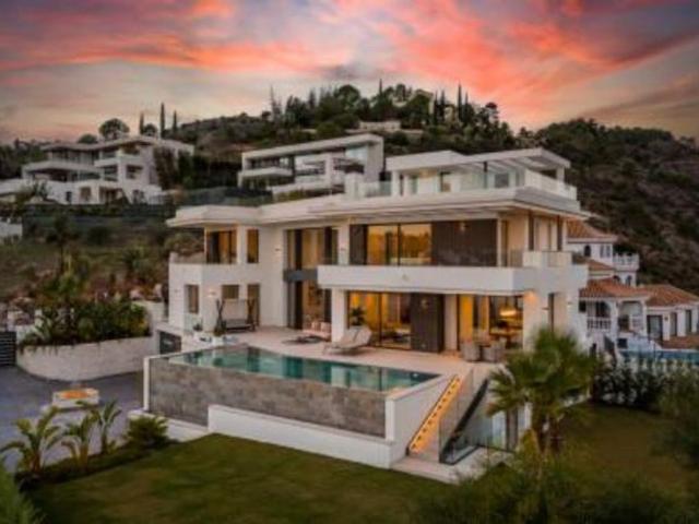 Villa en venta en Benahavís, Val de Guadalmina