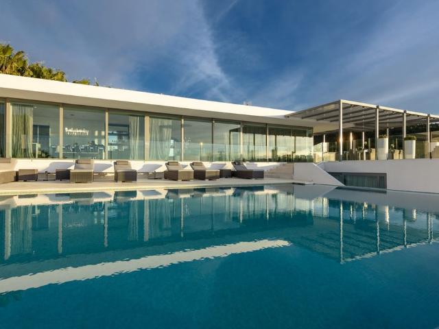 Villa en alquiler en Baleares