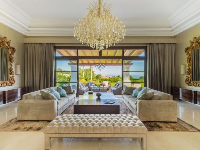 Chalet en venta en Nueva Andalucía, Costa del Sol Occidental