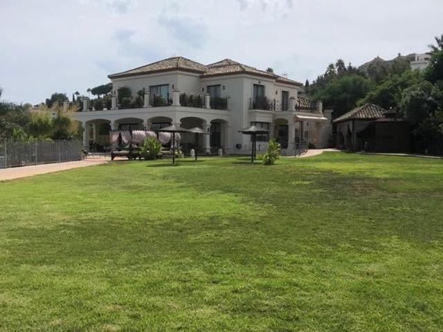Chalet en venta en La Reserva, San Roque