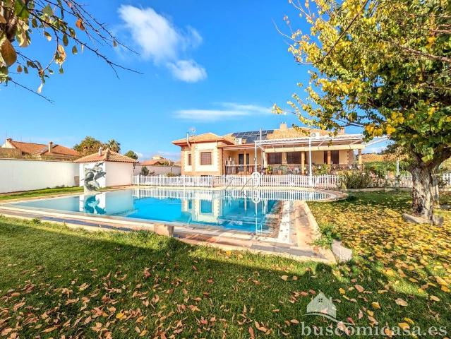 Chalet en venta en Linares, Andalucía
