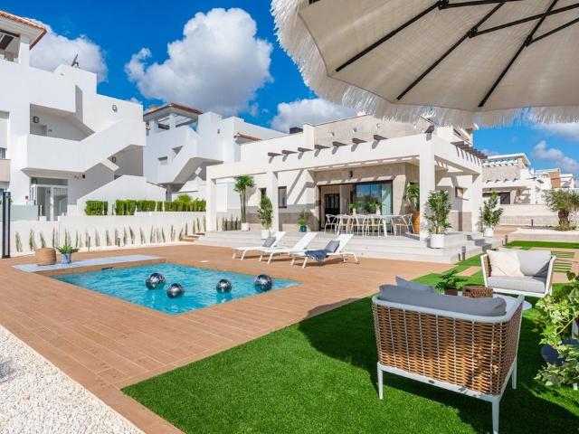 Casa en venta en Montebello, el Baix Segura / La Vega Baja