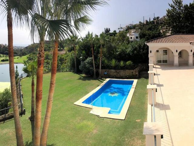 Chalet en venta en Artola, Costa del Sol Occidental