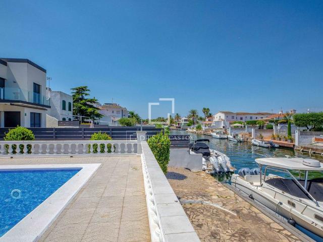 Chalet en venta en Empuriabrava, Alt Empordà