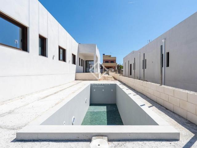 Villa en venta en Roda De Barà