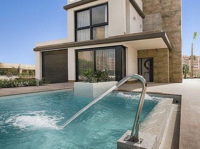 Villa en venta en Cartagena, Playa Honda